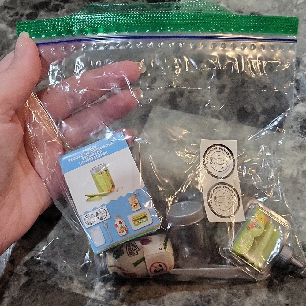 Miniverse Make It Mini Pickles